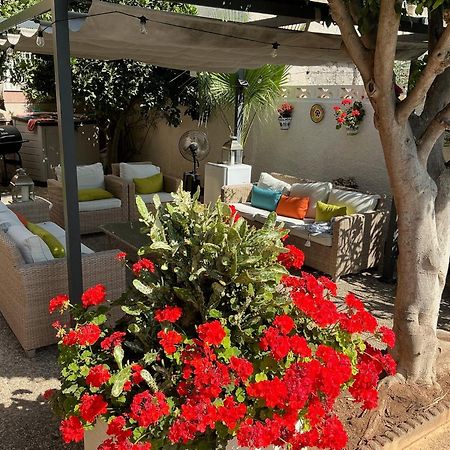 Large Villa Private Pool And Garden Near Beach Рокетас де Мар Екстериор снимка
