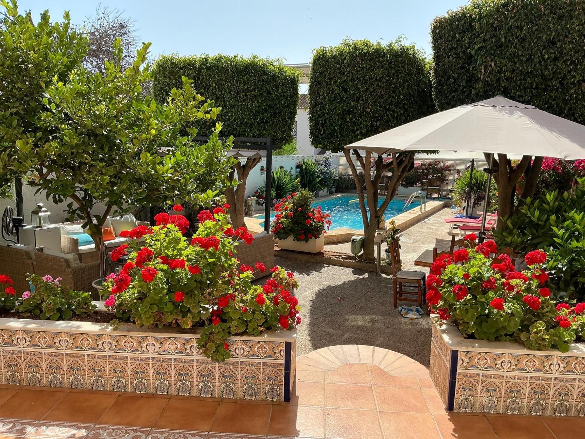 Large Villa Private Pool And Garden Near Beach Рокетас де Мар Екстериор снимка