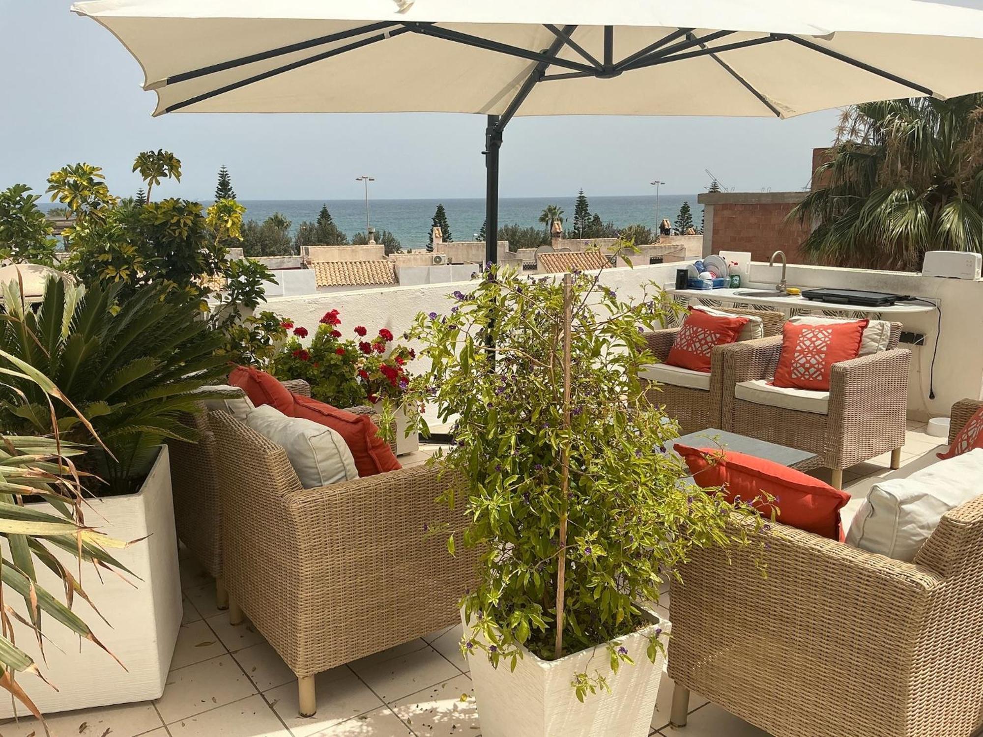 Large Villa Private Pool And Garden Near Beach Рокетас де Мар Екстериор снимка